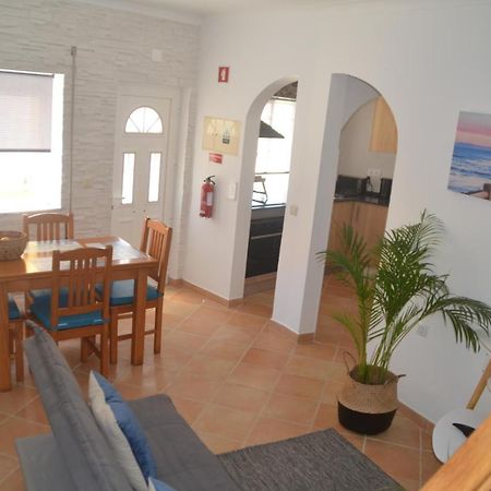 Casa Flora T1 - فيلا دو بيسبو المظهر الخارجي الصورة